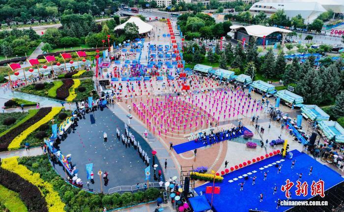 比赛, 图为体育展, 我们将大力